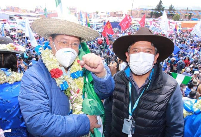 Organizaciones celebran triunfo del binomio del MAS con desfile y danzas  autóctonas en El Alto | Erbol